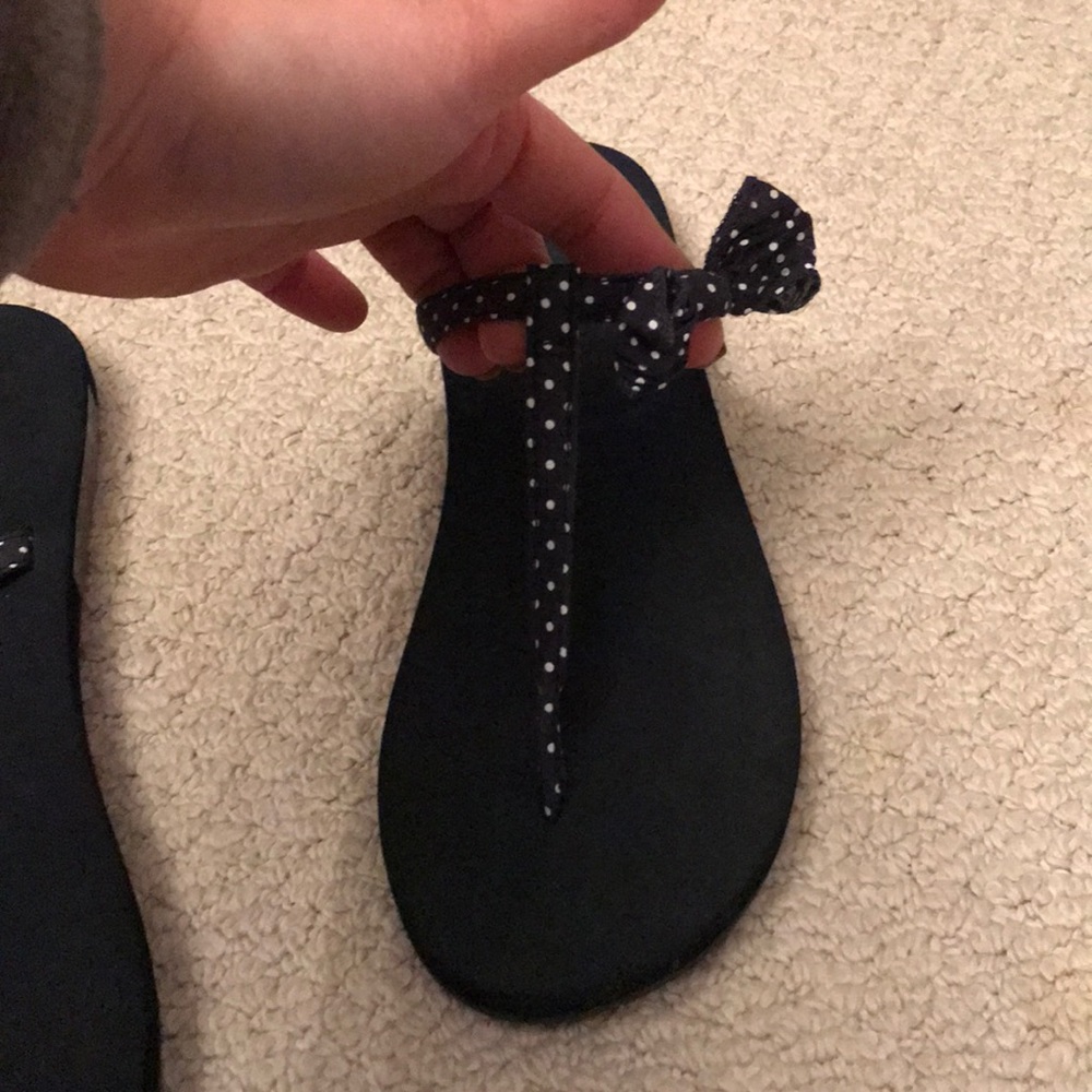 Hollister sandals size 7/8